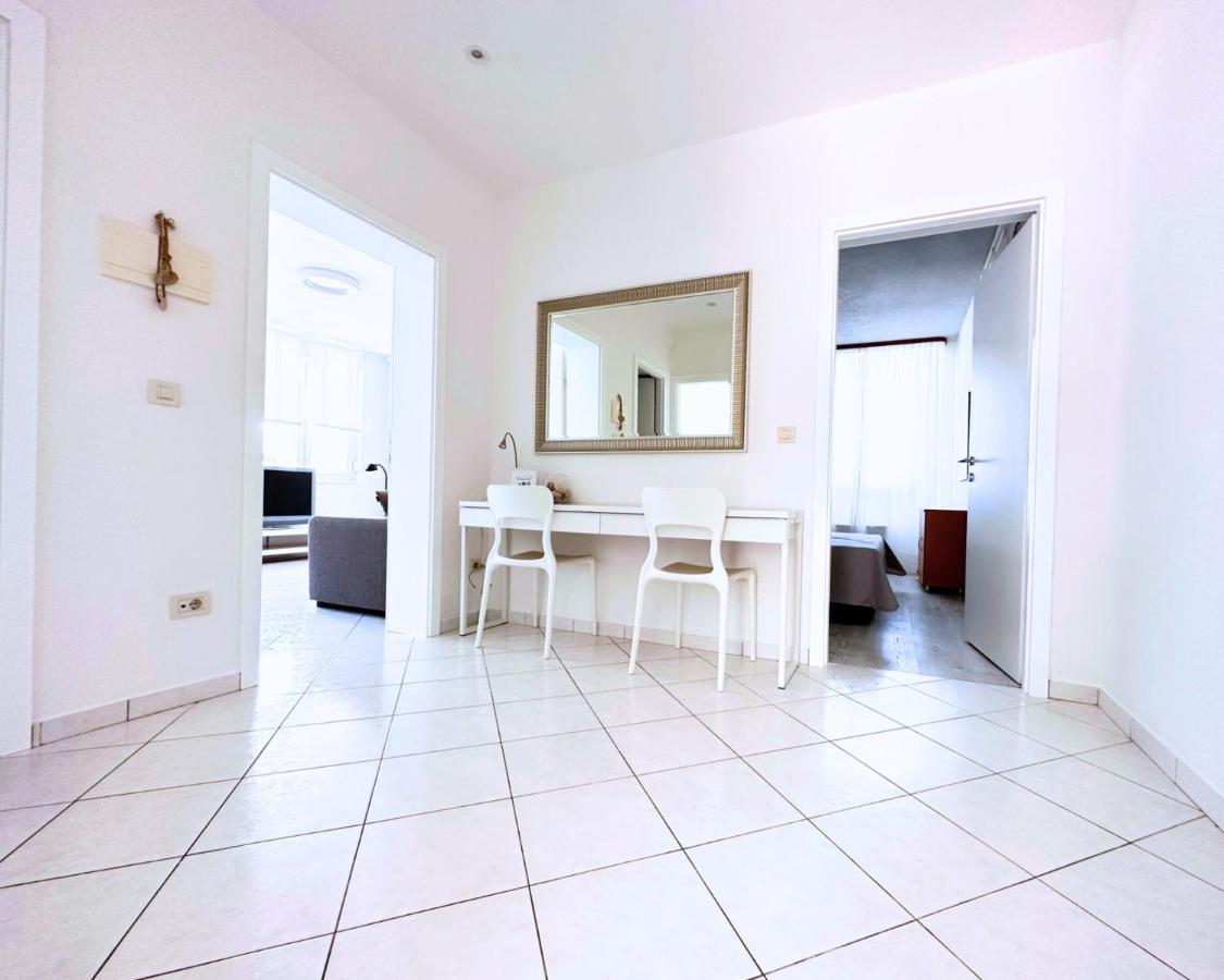 The Martinez House - Apartment