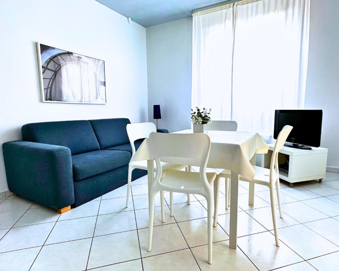The Martinez House - Apartment *